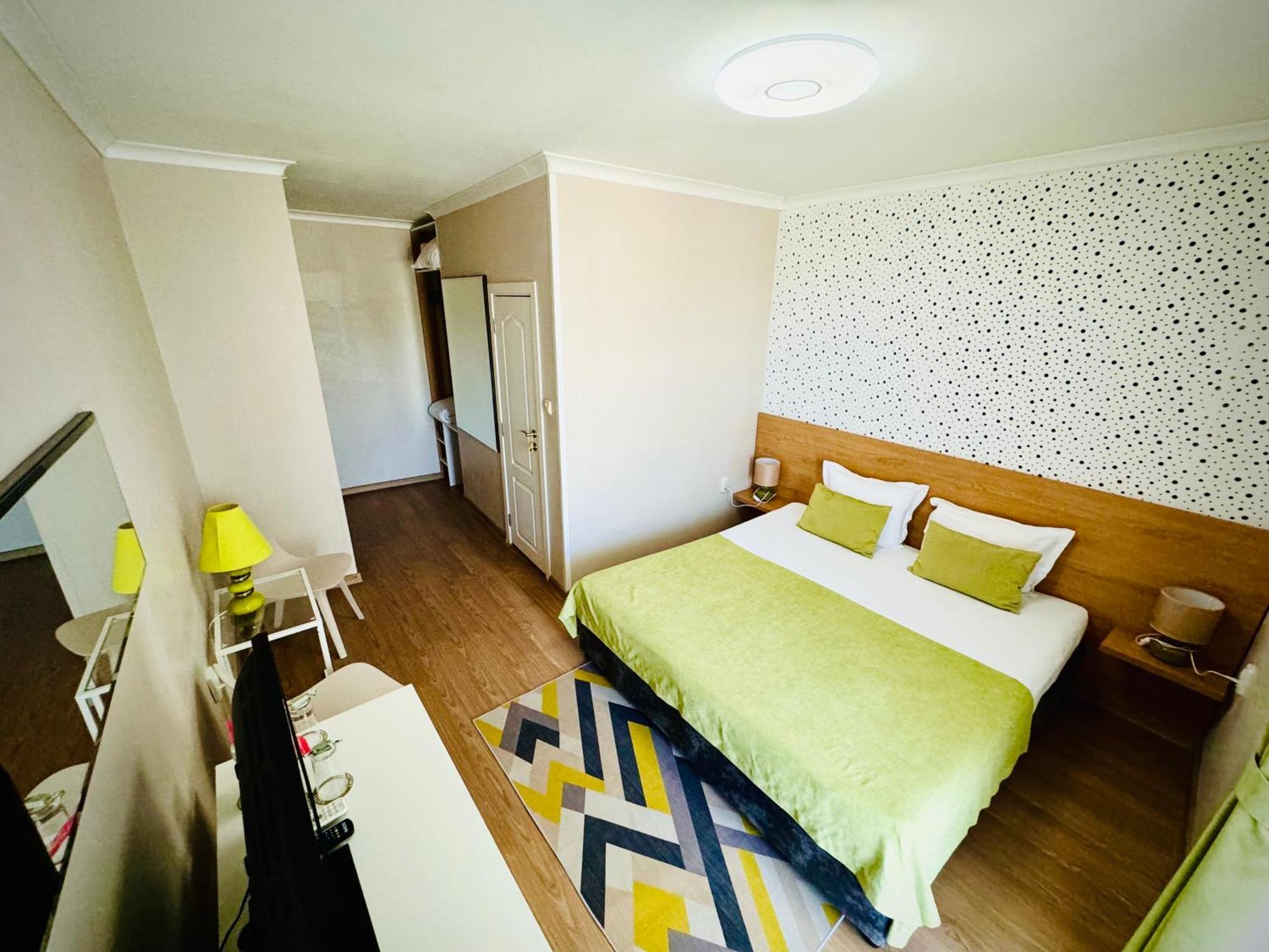 Triple Room Balcony